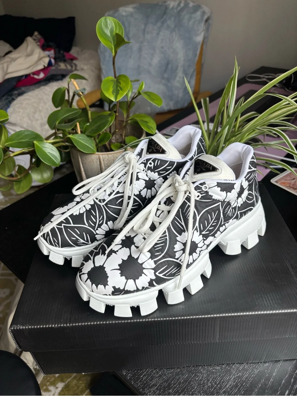 Authentic Prada NY Piuma ST. Fiori Floral Sneakers – Size EU 40